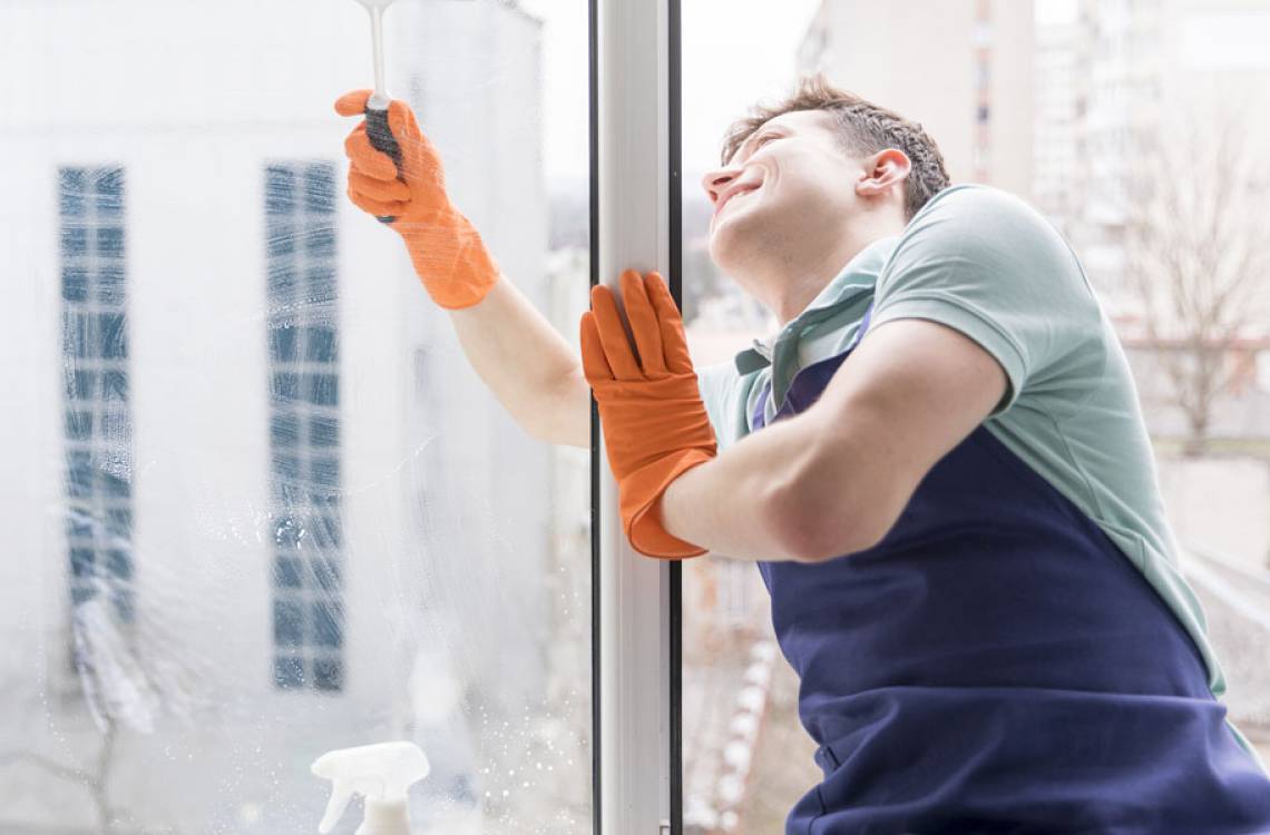 Restroom Cleaning & Sanitation